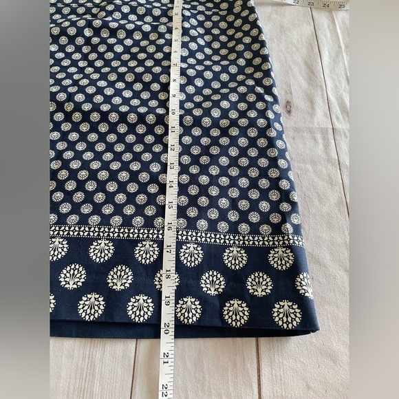 Talbots Mini Skirt Women’s 14 Navy White Medallion Canvas Lined Side Zipper - Picture 13 of 14